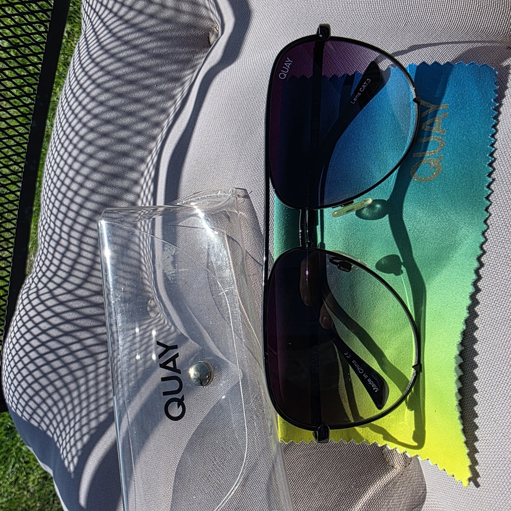 QUAY Gradient Lens Aviator Sunglasses - Purple/Blue/Green